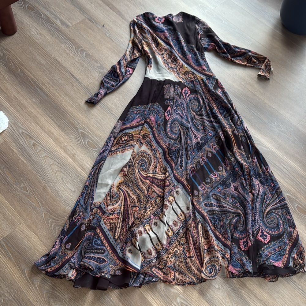 Excellent condition Etro silk paisley print maxi gown - Picture 11 of 11